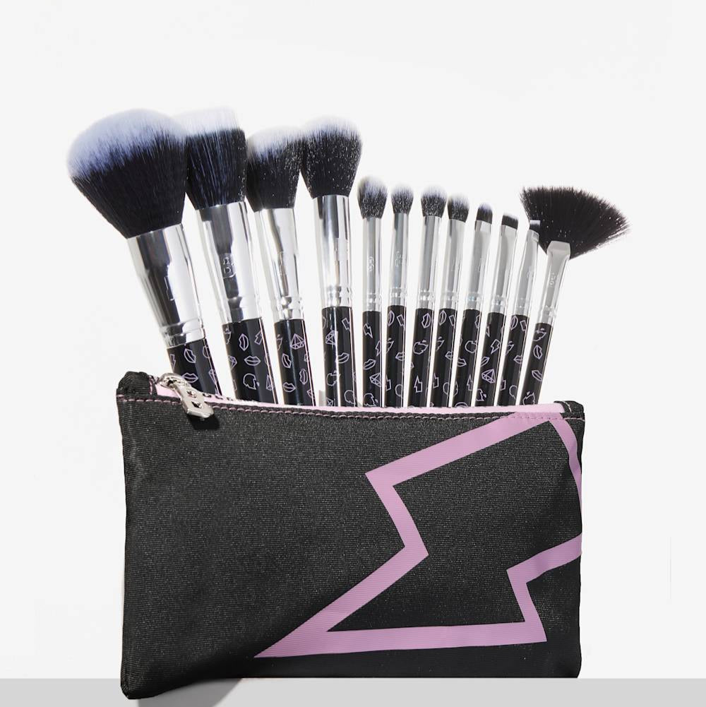 ICONIC 12-PIECE BRUSH SET WITH BAG