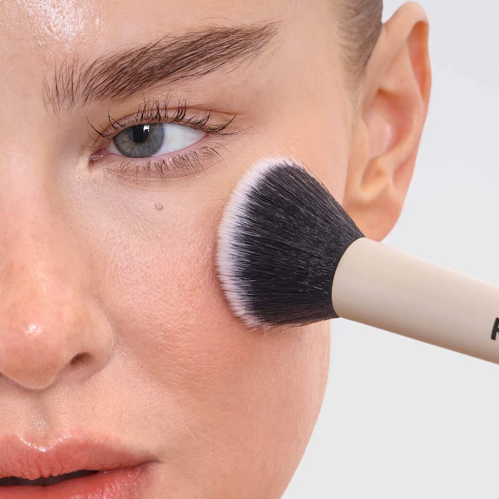 DUAL ENDED COMPLEXION BRUSH