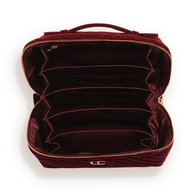 MAKEUP BAG OF DREAMS MAKEUP