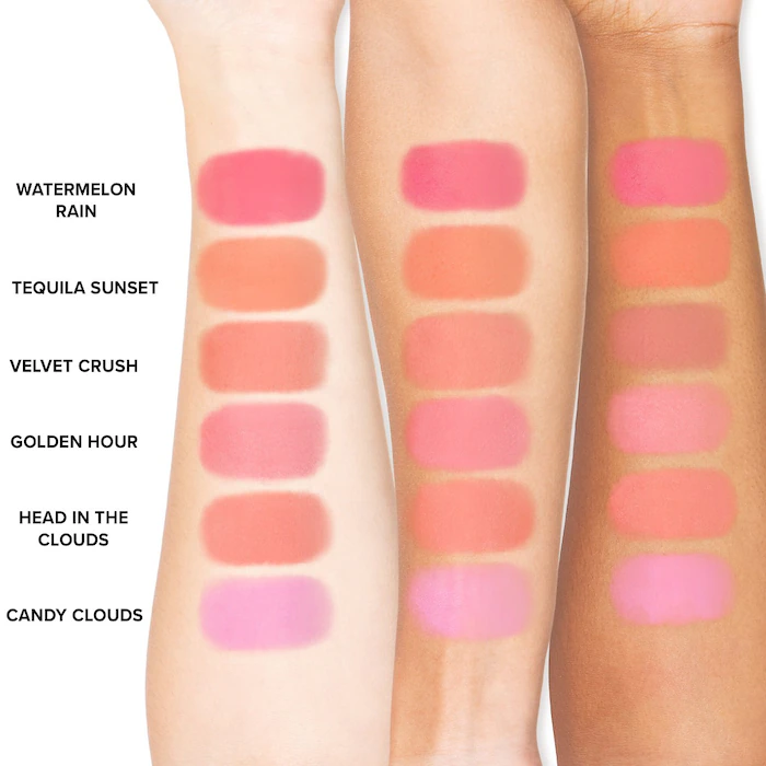 CLOUD CRUSH BLURRING POWDER BLUSH (RUBOR)