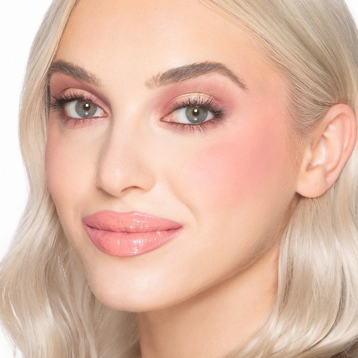 CLOUD CRUSH BLURRING POWDER BLUSH (RUBOR)