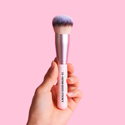 A REALLY GOOD BRUSH FOUNDATION 01