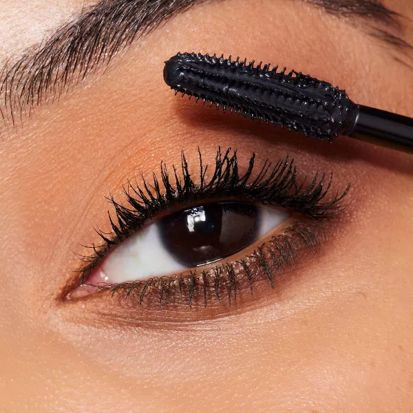 LASH BEATS DEFINING & LENGHTENING MASCARA